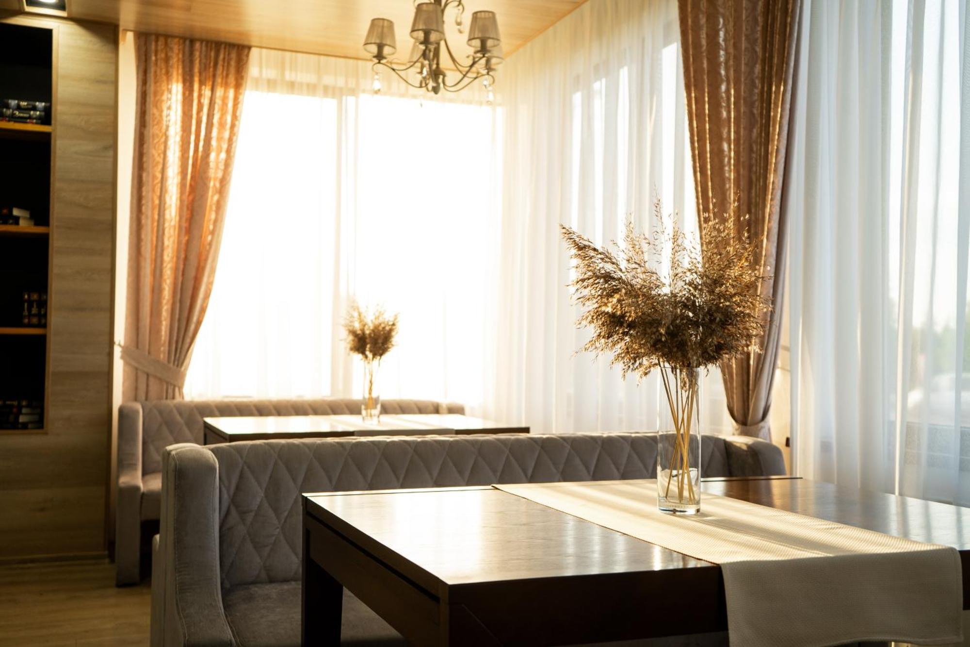 Royal Wood Hotel Rokytne  Dış mekan fotoğraf